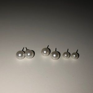 Macy's Jewelry - Set of 3 pearl earrings Macy's Jewelry - Set of 3 pearl earrings